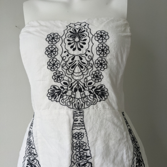 Banana Republic Sz 14 Black/White Strapless Dress - Picture 2 of 9